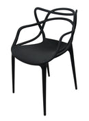 Silla multiusos, apilable, respaldo y asiento polipropileno. Dimensiones: ncho t. 53 cm, profundidad 59 cm, altura 82 cm. Disponible en blanco y negro